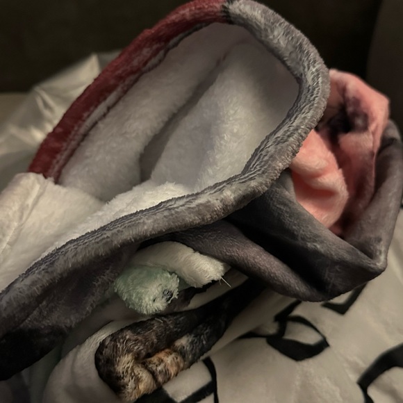 Eras Tour Taylor swift blanket New - Picture 3 of 4